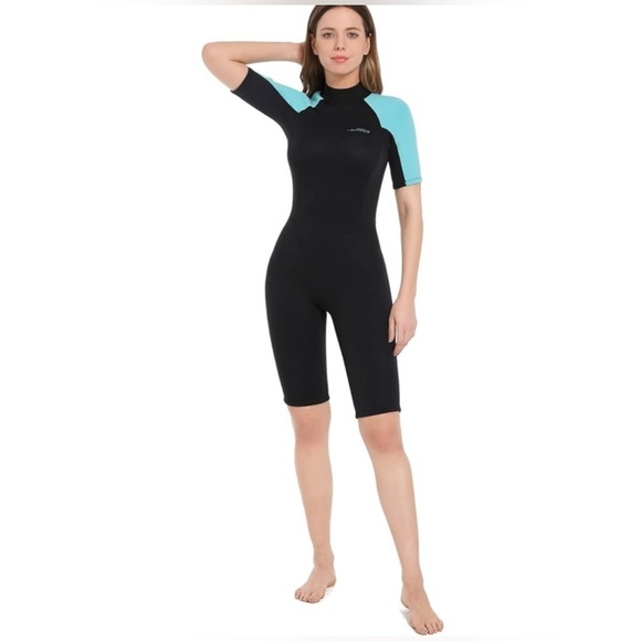 NEW -Wetsuit beautiful soft stretch neoprene
KIDS Size 8. 
Adult X SMALL - Picture 1 of 8